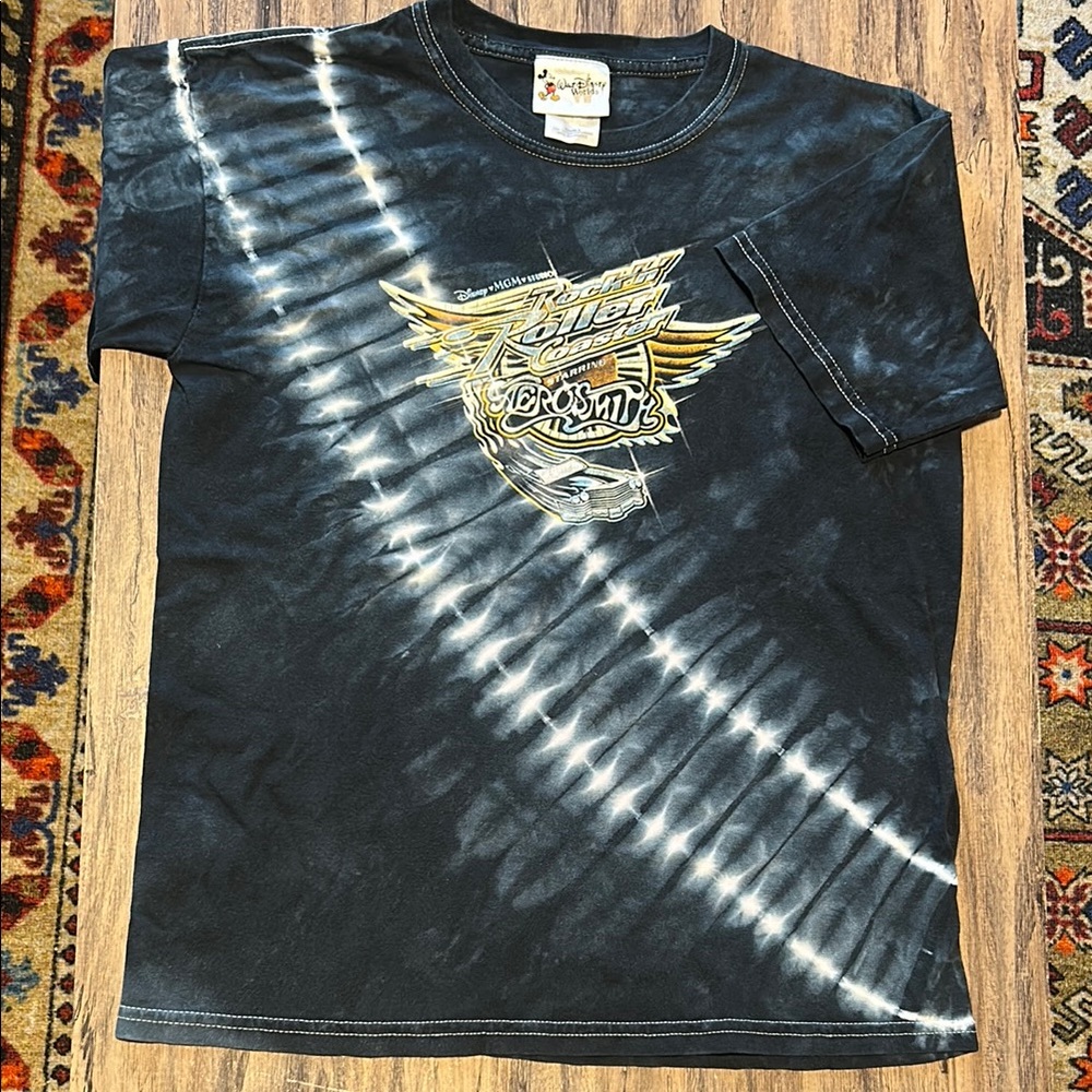 💕 Disney Aerosmith Blue Black and White Graphic Tee